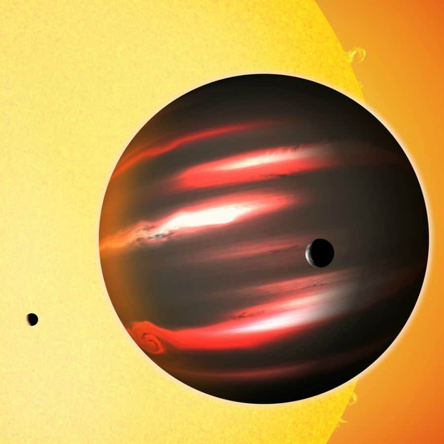 Darkest exoplanet TrES-2b