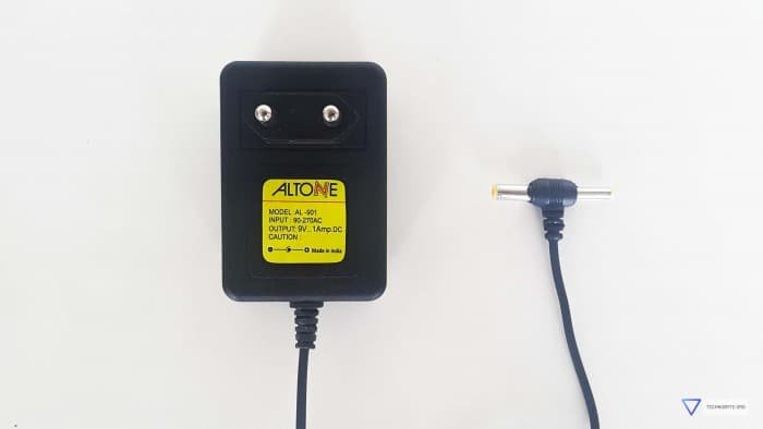 AC - DC adapter barrel plug for Arduino Uno (1)